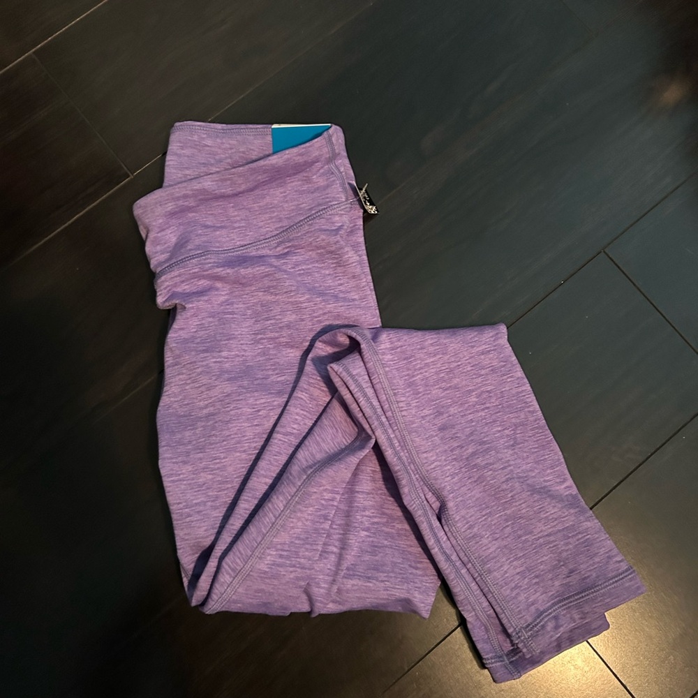 DSG Purple Leggings with Moisture-Wicking Fabric